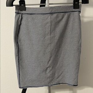 Old Navy Navy Blue and White Striped Pencil Skirt